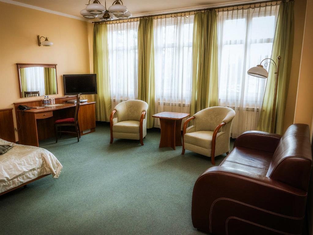 Alabastro Bed & Breakfast Tomaszów Mazowiecki Exterior foto